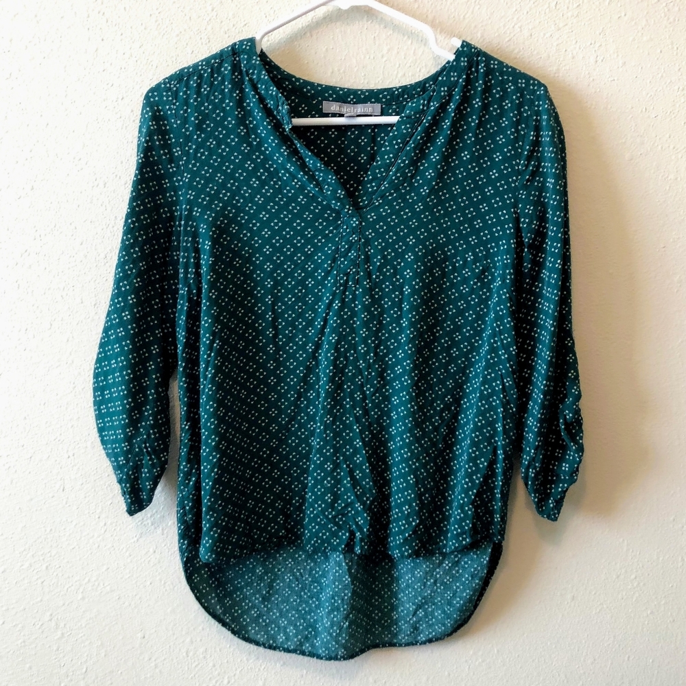 *SALE* Daniel Rainn Blouse 3/4 Sleeve V-Neck Top Green